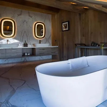 Contact Us At What App - 0041-798-079-427 To Book!! Chalet Ebne Nogentil 1850 Villa Courchevel